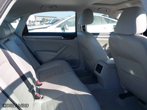 2015 Volkswagen Passat 1.8T Sport with VIN 1VWBT7A36FC020582, listed as a IAAI auction lot 41625054 with 98,613 mi miles. Bid and sale history available at carsss.com. Image 8.