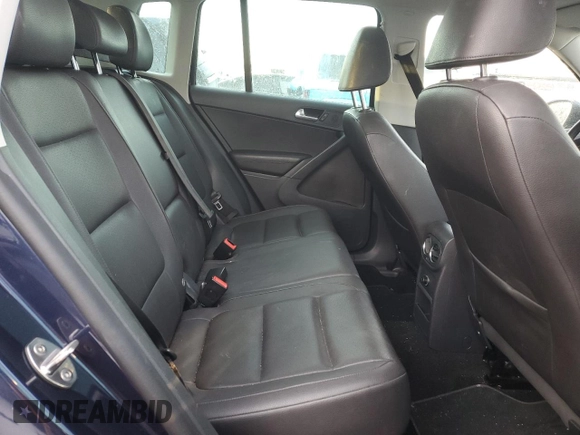 2016 Volkswagen Tiguan R-Line with VIN WVGBV7AX5GW573820, listed as a Copart auction lot 42363515 with 124,283 mi miles and Salvage Title. Bid and sale history available at DreamBid. Image 10.