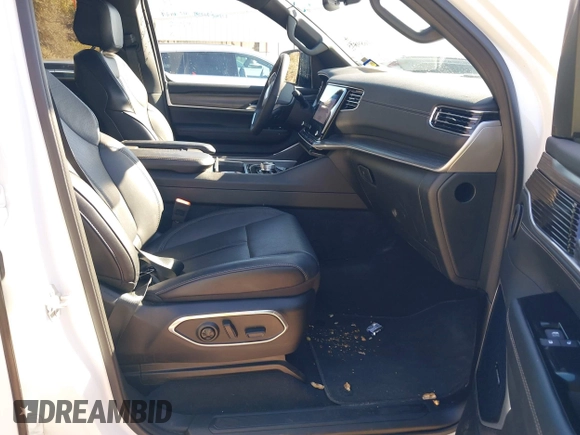 2024 Jeep Wagoneer Series II с VIN 1C4SJRBP6RS135179, выставлен на аукционе IAAI как лот 41689875 с пробегом 27 162 миль миль и . История ставок и продаж доступна на DreamBid. Изображение 5.