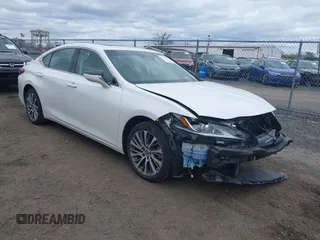 2021 Lexus ES 350 with VIN 58ADZ1B10MU082396, listed as a IAAI auction lot 42045686 with 36,208 mi miles and . Bid and sale history available at DreamBid. Image 1.