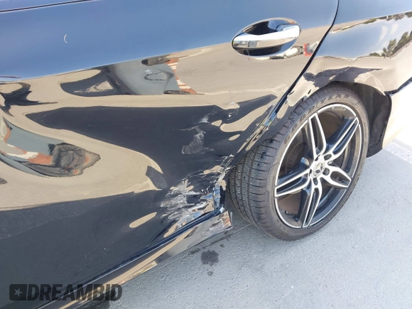 2020 Mercedes-Benz E 350 with VIN W1KZF8DB8LA827586, listed as a IAAI auction lot 42101098 with 66,661 mi miles and . Bid and sale history available at DreamBid. Image 6.