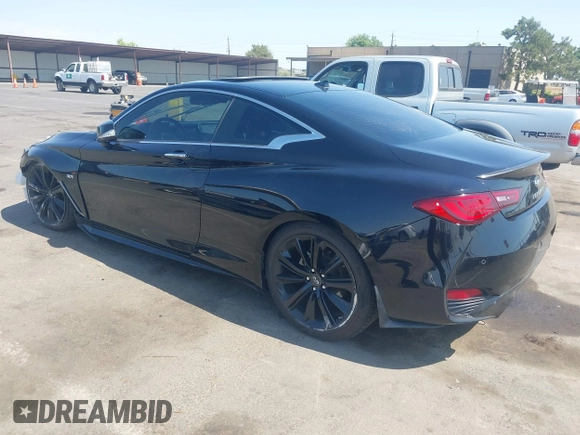 2020 Infiniti Q60 Luxe with VIN JN1EV7EK5LM340657, listed as a IAAI auction lot 42420359 with 32,554 mi miles and . Bid and sale history available at DreamBid. Image 3.