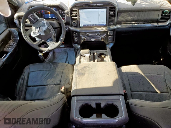 2023 Ford F-150 XL z VIN 1FTFW1E81PKF87921, wystawiony jako Copart lot #58479885 z przebiegiem 42 122 mil mil oraz Szkoda całkowita • Salvage title. Historia ofert i sprzedaży dostępna na DreamBid. Obrazek 8.