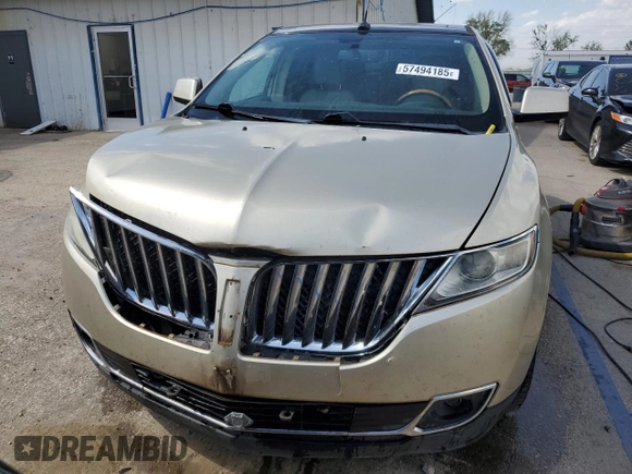2011 Lincoln MKX z VIN 2LMDJ6JK9BBJ12766, wystawiony jako Copart lot #57494185 z przebiegiem 101 379 mil mil oraz Szkoda całkowita • Salvage title. Historia ofert i sprzedaży dostępna na DreamBid. Obrazek 5.