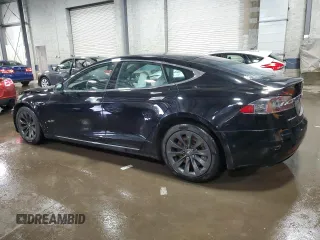 2019 Tesla Model S 75D z VIN 5YJSA1E25KF310915, wystawiony jako Copart lot #58130705 z przebiegiem 61 330 mil mil oraz Szkoda całkowita • Salvage title. Historia ofert i sprzedaży dostępna na DreamBid. Obrazek 2.