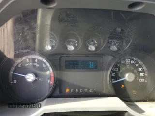2012 Ford F-250 XL с VIN 1FTBF2A65CEA03392, выставлен на аукционе Copart как лот 61860405 с пробегом 375 072 миль миль и Чистый • Clean title. История ставок и продаж доступна на DreamBid. Изображение 9.