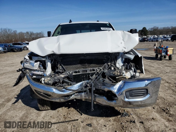 2019 Ram 2500 Tradesman with VIN 3C6UR5HJ8KG587569, listed as a Copart auction lot 45483665 with 136,457 mi miles and Salvage title. Bid and sale history available at DreamBid. Image 5.