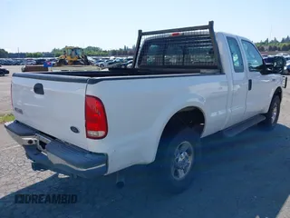 2005 Ford F-250 XL with VIN 1FTSX21505EC51010, listed as a IAAI auction lot 42168068 with 331,979 mi miles and . Bid and sale history available at DreamBid. Image 6.