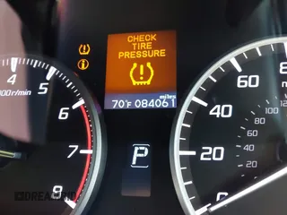 2013 Acura ILX Hybrid Technology z VIN 19VDE3F71DE300659, wystawiony jako IAAI lot #41754346 z przebiegiem 84 061 mil mil oraz . Historia ofert i sprzedaży dostępna na DreamBid. Obrazek 15.