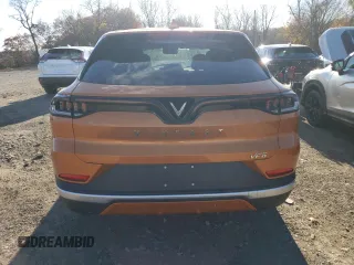 2024 VinFast VF 8 Plus z VIN RLLV1AFA8RH006674, wystawiony jako Copart lot #80688824 z przebiegiem Nie podano mil oraz Szkoda całkowita • Salvage title. Historia ofert i sprzedaży dostępna na DreamBid. Obrazek 6.