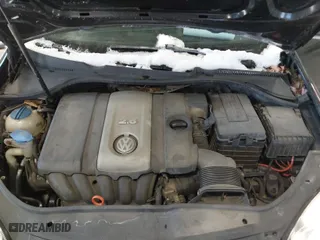 2008 Volkswagen Jetta Sedan SE with VIN 3VWRZ71K08M106704, listed as a IAAI auction lot 41402684 with 119,628 mi miles. Bid and sale history available at carsss.com. Image 10.