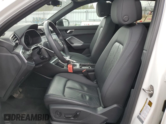 2022 Audi Q3 Premium z VIN WA1AECF3XN1111174, wystawiony jako Copart lot #54718895 z przebiegiem 48 291 mil mil oraz Szkoda całkowita • Salvage title. Historia ofert i sprzedaży dostępna na DreamBid. Obrazek 7.