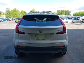2020 Cadillac XT4 AWD Premium Luxury z VIN 1GYFZDR45LF064043, wystawiony jako IAAI lot #42129079 z przebiegiem 33 717 mil mil oraz . Historia ofert i sprzedaży dostępna na DreamBid. Obrazek 17.