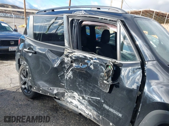2018 Jeep Renegade Altitude with VIN ZACCJABB6JPH40341, listed as a IAAI auction lot 41582205 with 58,011 mi miles and . Bid and sale history available at DreamBid. Image 6.