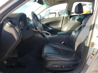 2006 Lexus IS 250 z VIN JTHCK262065003907, wystawiony jako Copart lot #52092505 z przebiegiem 234 529 mil mil oraz Szkoda całkowita • Salvage title. Historia ofert i sprzedaży dostępna na DreamBid. Obrazek 7.