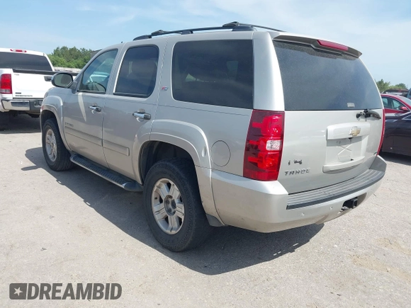 2008 Chevrolet Tahoe 3LT with VIN 1GNFK13078R166603, listed as a IAAI auction lot 42258023 with 282,911 mi miles and . Bid and sale history available at DreamBid. Image 3.