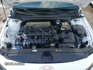 2024 Hyundai Elantra SE z VIN KMHLL4DG3RU831691, wystawiony jako Copart lot #65239175 z przebiegiem 9 842 mil mil oraz Szkoda całkowita • Salvage title. Historia ofert i sprzedaży dostępna na DreamBid. Obrazek 13.