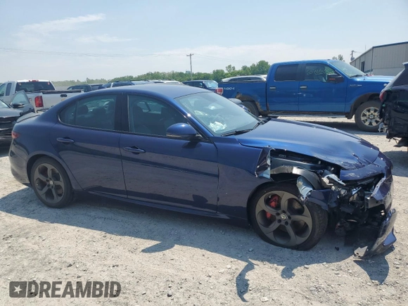 2017 Alfa Romeo Giulia z VIN ZARFAEBN3H7551285, wystawiony jako Copart lot #60861475 z przebiegiem 30 158 mil mil oraz Szkoda całkowita • Salvage title. Historia ofert i sprzedaży dostępna na DreamBid. Obrazek 4.