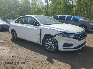 2020 Volkswagen Jetta SEL with VIN 3VWEB7BU3LM021397, listed as a Copart auction lot 57033645 with 141,288 mi miles and Clean title. Bid and sale history available at DreamBid. Image 4.