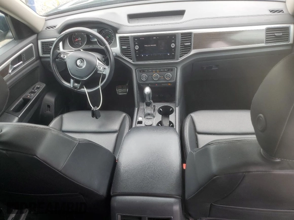 2018 Volkswagen Atlas SE with VIN 1V2PR2CA9JC535475, listed as a Copart auction lot 59427055 with 114,222 mi miles and Salvage title. Bid and sale history available at DreamBid. Image 8.