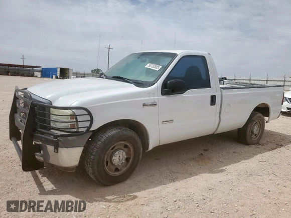 2005 Ford F-250 XL with VIN 1FTSF20P65EB37695, listed as a Copart auction lot 55752885 with 238,436 mi miles and Clean title. Bid and sale history available at DreamBid. Image 1.