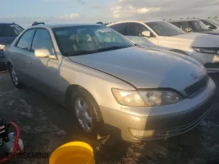 1999 Lexus ES 300 Luxury Sport Sdn with VIN JT8BF28G0X5056259, listed as a Copart auction lot 77475424 with 0 mi miles and Non Repairable. Bid and sale history available at carsss.com. Image 4.