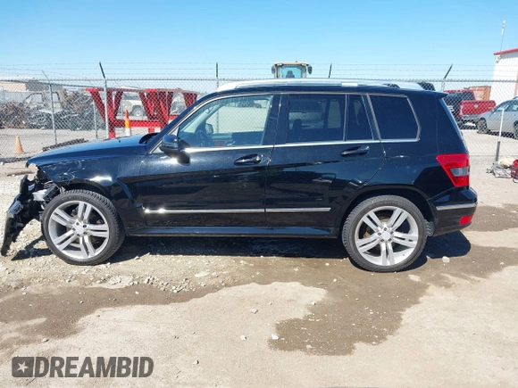2012 Mercedes-Benz GLK GLK 350 with VIN WDCGG8HB6CF841198, listed as a IAAI auction lot 42021083 with 162,930 mi miles. Bid and sale history available at carsss.com. Image 15.
