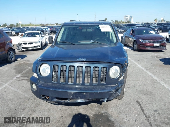 2007 Jeep Patriot Sport with VIN 1J8FF28W87D294692, listed as a IAAI auction lot 42236349 with 127,859 mi miles and . Bid and sale history available at DreamBid. Image 12.