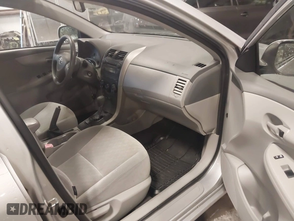 2009 Toyota Corolla with VIN JTDBL40E99J005790, listed as a IAAI auction lot 41561087 with 108,553 mi miles. Bid and sale history available at carsss.com. Image 5.
