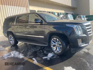 2020 Cadillac Escalade ESV Luxury z VIN 1GYS4HKJ9LR120164, wystawiony jako Copart lot #45786765 z przebiegiem 103 707 mil mil oraz Czysty tytuł • Clean title. Historia ofert i sprzedaży dostępna na DreamBid. Obrazek 1.