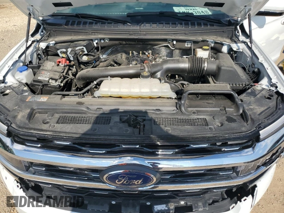 2024 Ford Expedition Limited with VIN 1FMJU1K88REA11681, listed as a Copart auction lot 67915394 with 28,948 mi miles and Clean Title. Bid and sale history available at carsss.com. Image 12.