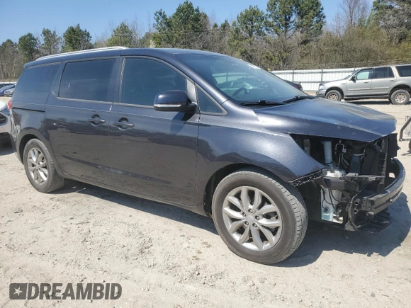2019 Kia Sedona EX with VIN KNDMB5C1XK6510837, listed as a Copart auction lot 50980205 with 107,762 mi miles and Salvage Title. Bid and sale history available at carsss.com. Image 4.