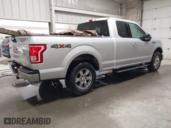 2015 Ford F-150 XLT z VIN 1FTEX1EP7FKE12930, wystawiony jako IAAI lot #42321898 z przebiegiem 59 012 mil mil oraz . Historia ofert i sprzedaży dostępna na DreamBid. Obrazek 4.
