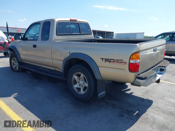 2001 Toyota Tacoma z VIN 5TEWN72N61Z746662, wystawiony jako IAAI lot #42325016 z przebiegiem 194 459 mil mil oraz . Historia ofert i sprzedaży dostępna na DreamBid. Obrazek 3.