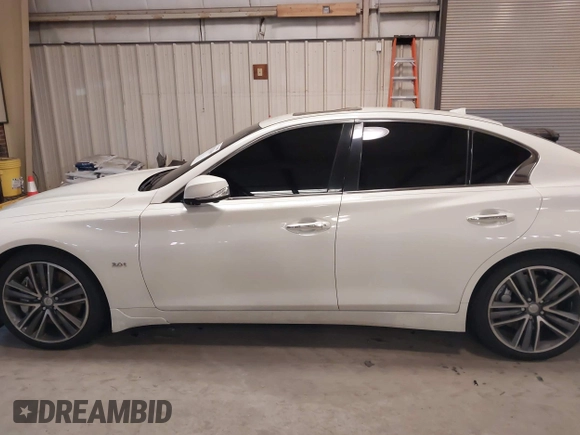2016 Infiniti Q50 3.0t Premium with VIN JN1EV7APXGM303157, listed as a IAAI auction lot 41292630 with 108,876 mi miles. Bid and sale history available at carsss.com. Image 13.