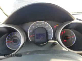 2013 Honda Fit с VIN JHMGE8H34DC037052, выставлен на аукционе Copart как лот 61638185 с пробегом 195 357 миль миль и Чистый • Clean title. История ставок и продаж доступна на DreamBid. Изображение 9.