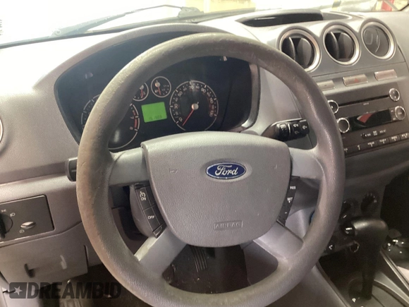 2013 Ford Transit Connect XLT z VIN NM0LS7BN2DT141131, wystawiony jako IAAI lot #42571503 z przebiegiem 151 903 mil mil oraz . Historia ofert i sprzedaży dostępna na DreamBid. Obrazek 10.