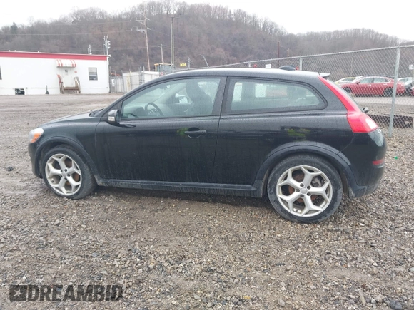 2013 Volvo C30 T5 z VIN YV1672MK8D2305313, wystawiony jako IAAI lot #41715681 z przebiegiem 191 887 mil mil oraz . Historia ofert i sprzedaży dostępna na DreamBid. Obrazek 15.