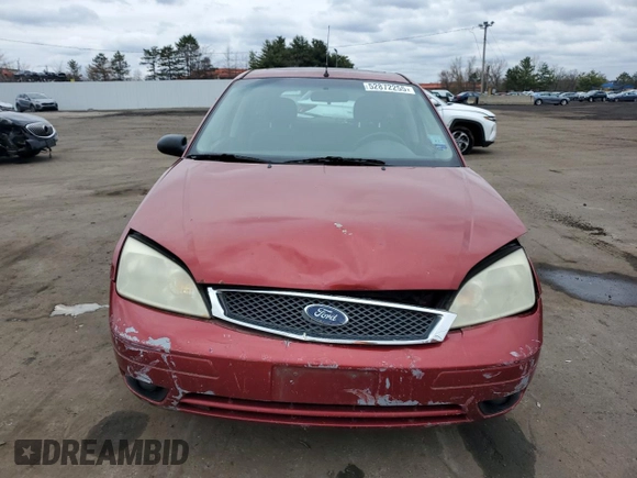 2005 Ford Focus S with VIN 3FAFP37N15R110724, listed as a Copart auction lot 52872255 with 182,925 mi miles and Salvage Title. Bid and sale history available at carsss.com. Image 5.