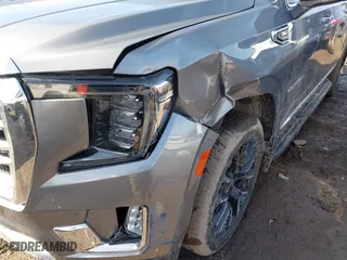 2022 GMC Yukon XL SLT with VIN 1GKS2GKD5NR287659, listed as a IAAI auction lot 41695755 with 32,466 mi miles. Bid and sale history available at carsss.com. Image 21.