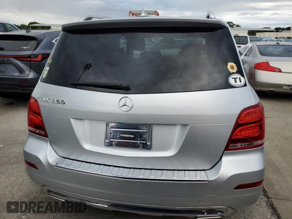 2013 Mercedes-Benz GLK 350 with VIN WDCGG5HB7DG135688, listed as a Copart auction lot 73914164 with Not Provided miles and Salvage Title. Bid and sale history available at DreamBid. Image 6.