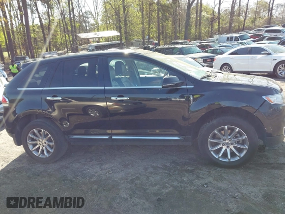2013 Lincoln MKX with VIN 2LMDJ6JK9DBL47557, listed as a IAAI auction lot 41922605 with 246,964 mi miles. Bid and sale history available at carsss.com. Image 13.