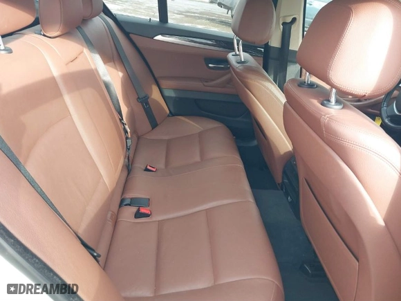 2015 BMW 5 Series 528i xDrive with VIN WBA5A7C52FD623251, listed as a IAAI auction lot 41441702 with 117,634 mi miles. Bid and sale history available at carsss.com. Image 8.