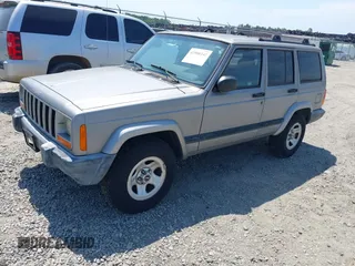 2000 Jeep Cherokee with VIN 1J4FT48SXYL236142, listed as a IAAI auction lot 42598342 with 153,426 mi miles and . Bid and sale history available at DreamBid. Image 2.
