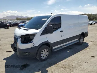 2021 Ford Transit Cargo с VIN 1FTBR1Y85MKA82588, выставлен на аукционе Copart как лот 53712195 с пробегом 37 431 миль миль и Списание • Salvage title. История ставок и продаж доступна на DreamBid. Изображение 1.