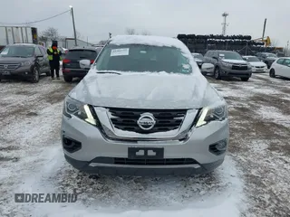 2017 Nissan Pathfinder SV z VIN 5N1DR2MN2HC687013, wystawiony jako IAAI lot #41362733 z przebiegiem 129 832 mil mil oraz . Historia ofert i sprzedaży dostępna na DreamBid. Obrazek 12.