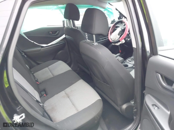 2021 Hyundai Kona SE with VIN KM8K1CAA3MU663328, listed as a IAAI auction lot 40859258 with 80,566 mi miles. Bid and sale history available at carsss.com. Image 8.