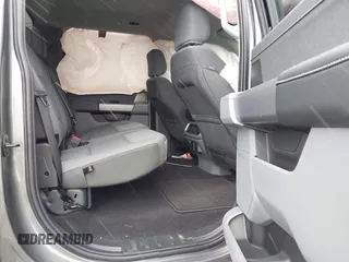 2024 Ford F-150 Lightning XLT z VIN 1FTVW3LK0RWG14334, wystawiony jako IAAI lot #41856218 z przebiegiem 2 037 mil mil oraz . Historia ofert i sprzedaży dostępna na DreamBid. Obrazek 8.