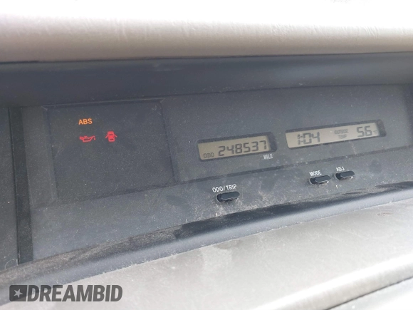 2000 Toyota Avalon XL with VIN 4T1BF28BXYU054642, listed as a IAAI auction lot 41602904 with 248,537 mi miles and . Bid and sale history available at DreamBid. Image 7.