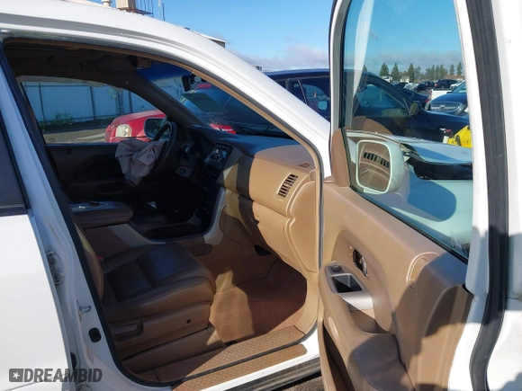2007 Honda Pilot EX-L with VIN 5FNYF28537B009283, listed as a IAAI auction lot 41818815 with 155,020 mi miles. Bid and sale history available at carsss.com. Image 5.
